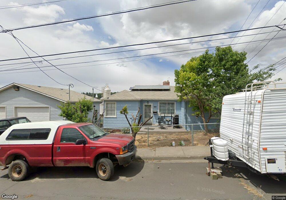 319 SE Goodwin Ave, Pendleton, OR 97801 - photo 1