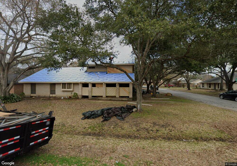 1221 Sally Anne Dr, Rosenberg, TX 77471 - photo 1