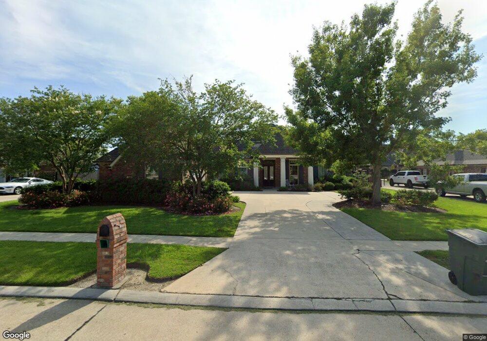 242 Oakdale Loop, Houma, LA 70360 - photo 1