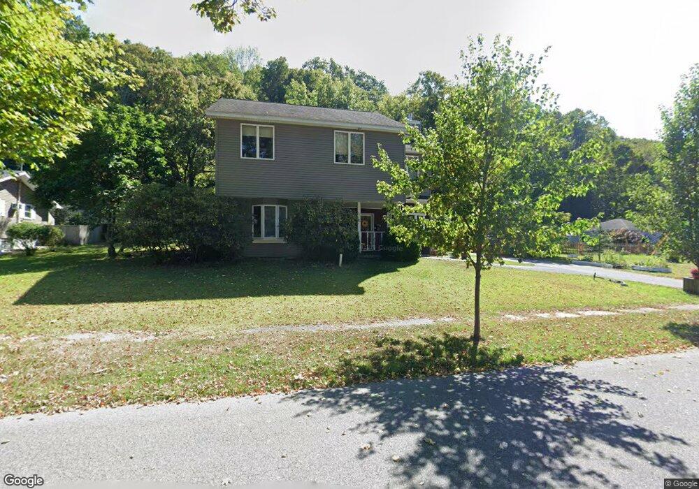 209 Clermont Ave, Stroudsburg, PA 18360 - photo 1