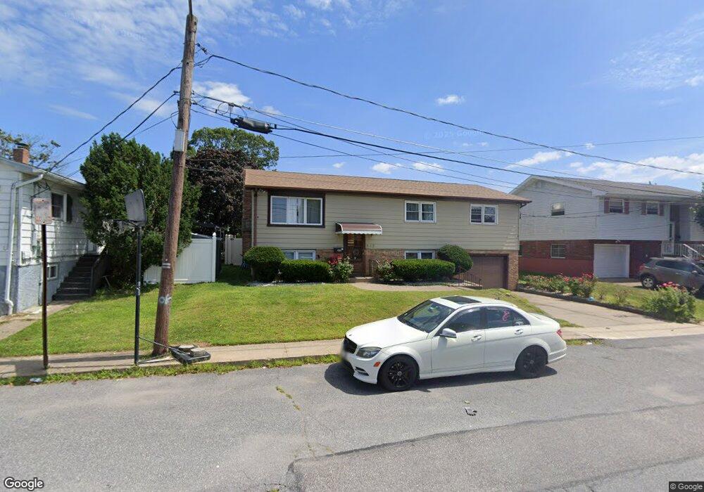 947 Mckinley St, Hazleton, PA 18202 - photo 1