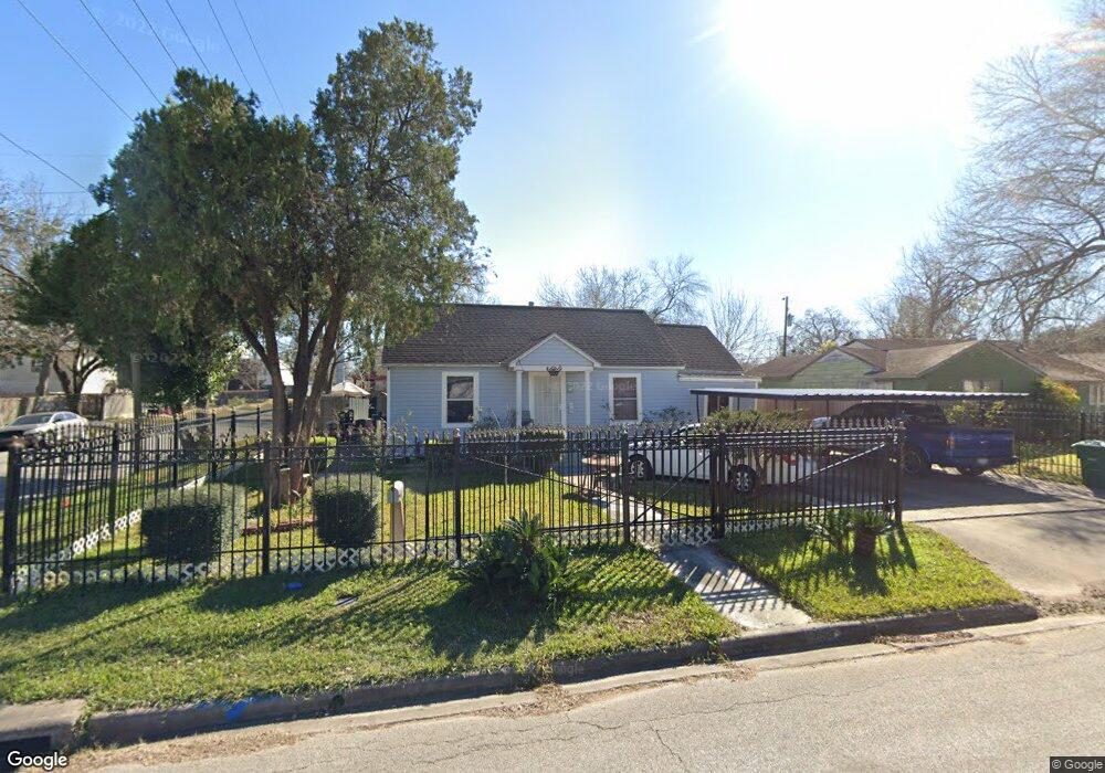 7134 Eppes St, Houston, TX 77087 - photo 1