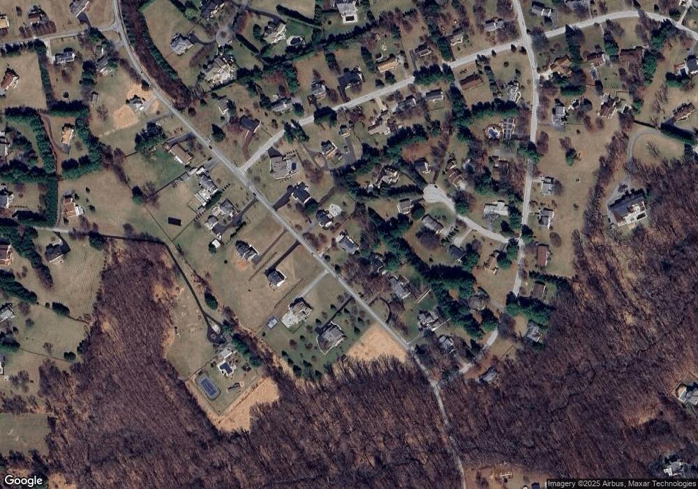 12409 Dover Rd, Reisterstown, MD 21136 - photo 1