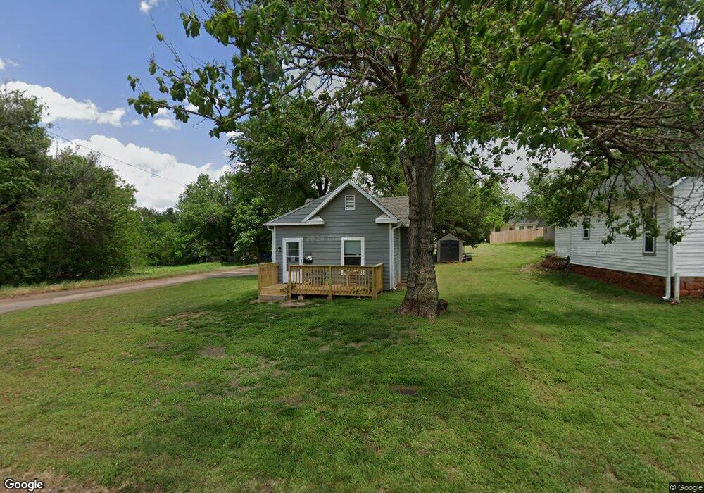 524 N 1st St, Guthrie, OK 73044 - photo 1