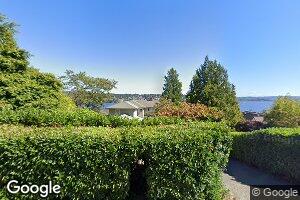 8202 Avalon Dr, Mercer Island, WA 98040