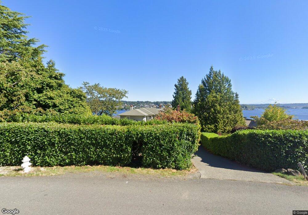 8202 Avalon Dr, Mercer Island, WA 98040 - photo 1