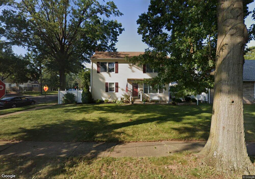 621 Hemlock St, Rahway, NJ 07065 - photo 1