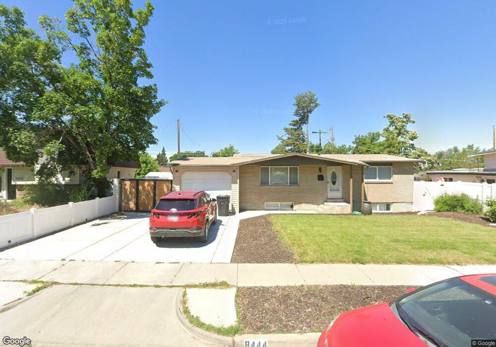 8446 S 1520 E, Sandy, UT 84093 - photo 1
