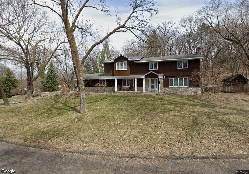 15742 Woodgate Rd S, Minnetonka, MN 55345 - photo 1