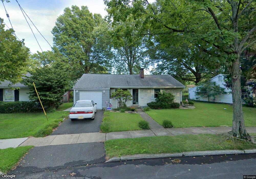 2281 Knapp Dr, Rahway, NJ 07065 - photo 1