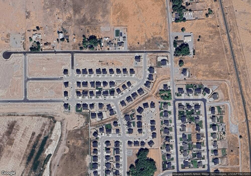 2057 E Antonio Dr, Lake Point, UT 84074 - photo 1