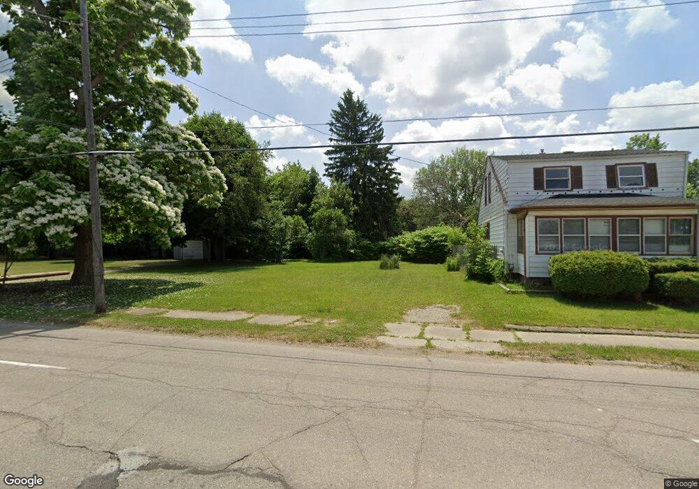 2210 Leith St, Flint, MI 48506 - photo 1