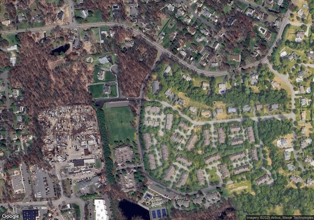 9 Sandburg Ct, Mahwah, NJ 07430 - photo 1