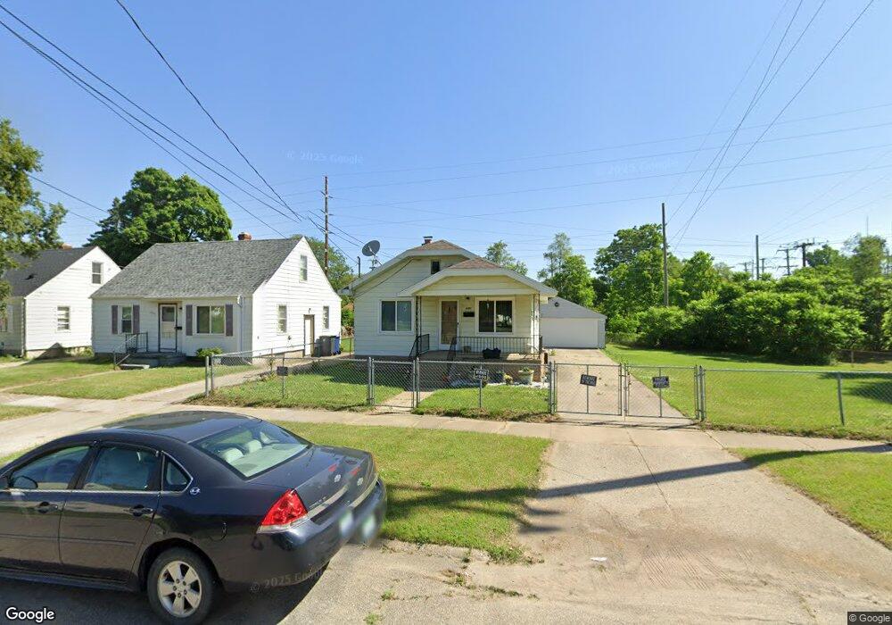 4609 Pengelly Rd, Flint, MI 48507 - photo 1