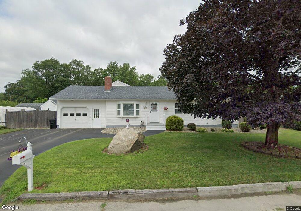 10 Blackstone St, Hudson, NH 03051 - photo 1