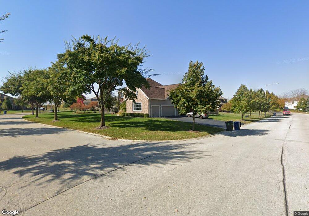 2 Wintergreen Ct unit 5, Algonquin, IL 60102 - photo 1