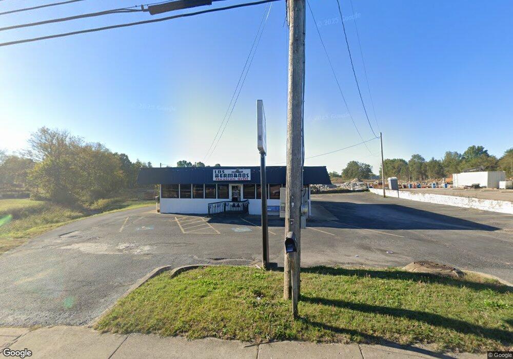 1014 Madison St, Shelbyville, TN 37160 - photo 1