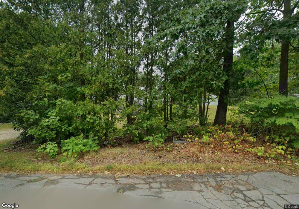 37 Oakwood Cir, Milford, NH 03055 - photo 1