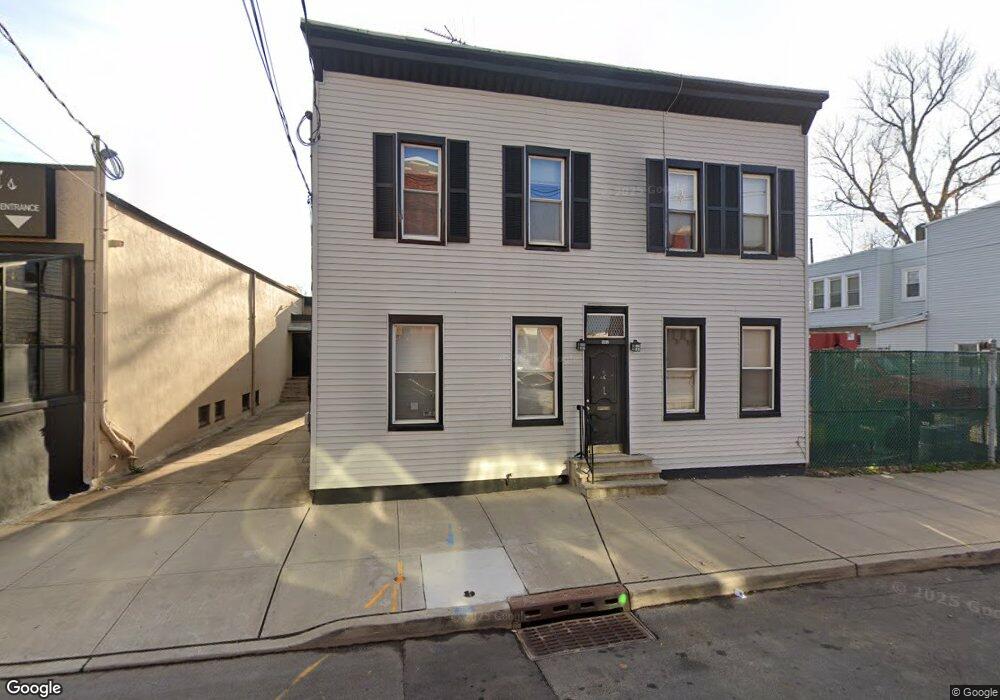 562 Nassau St, Orange, NJ 07050 - photo 1