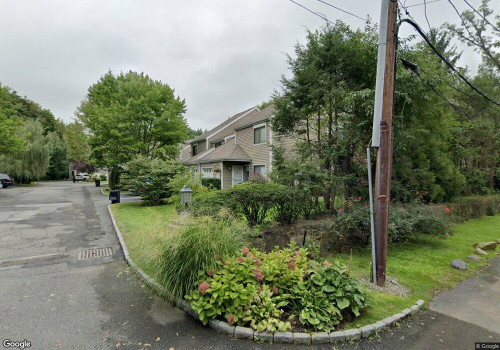 50 Pondview Rd, Rye, NY 10580 - photo 1