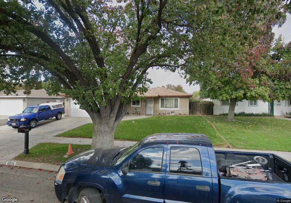 5829 E Lansing Way, Fresno, CA 93727 - photo 1