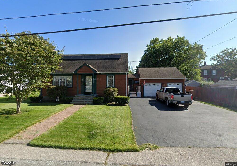 109 Thurston St, Riverside, RI 02915 - photo 1