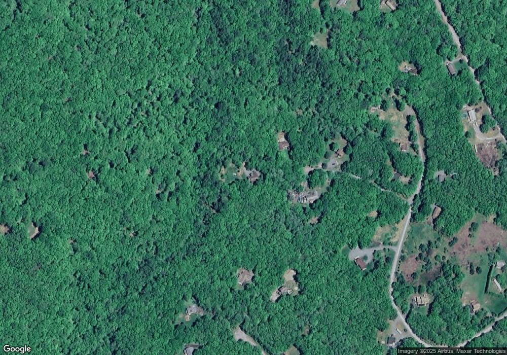 112 Mountain Ct, Greeley, PA 18425 - photo 1