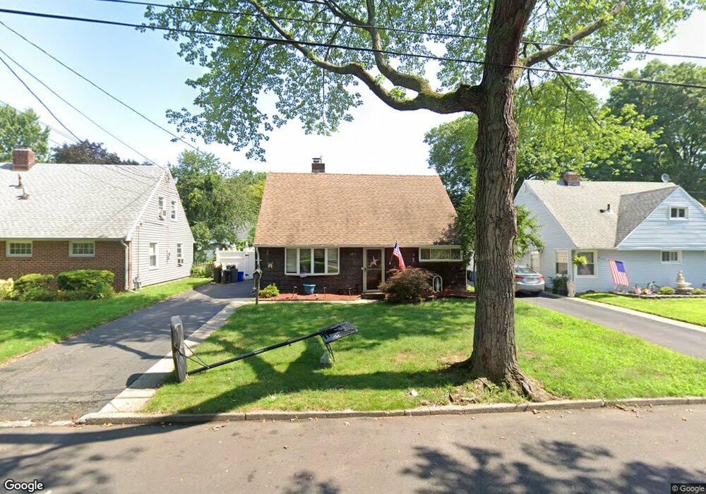 1071 Briarcliff Dr, Rahway, NJ 07065 - photo 1