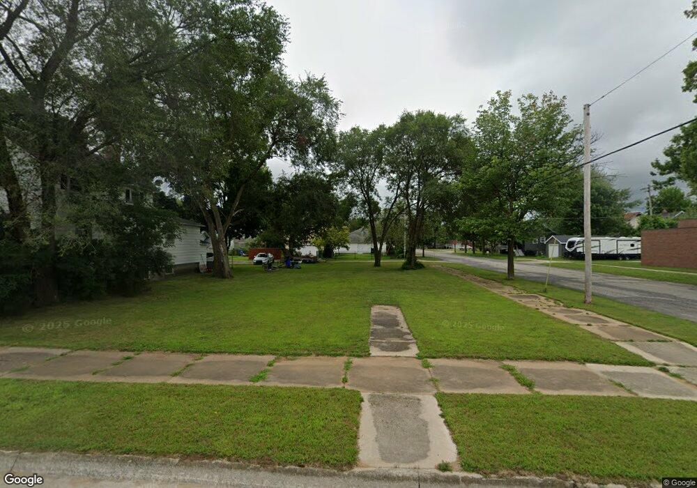 817 13th Ave, Menominee, MI 49858 - photo 1