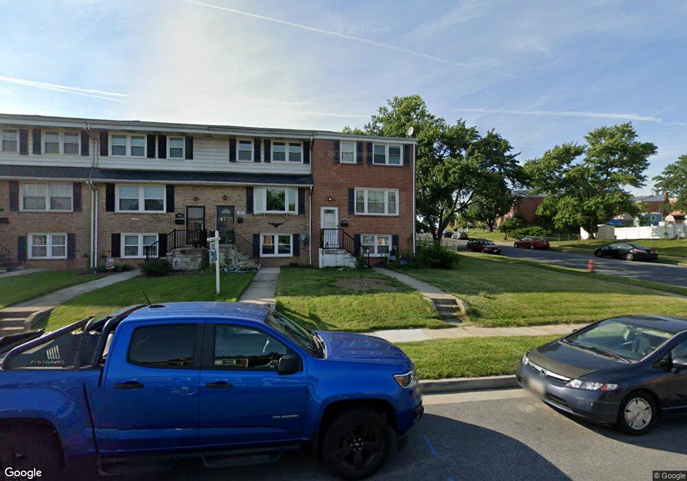 946 Grovehill Rd, Halethorpe, MD 21227 - photo 1