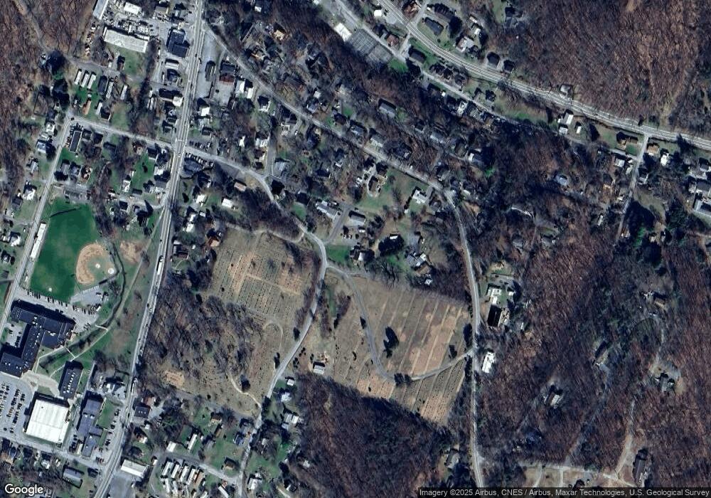 99 Webster St, Berkeley Springs, WV 25411 - photo 1