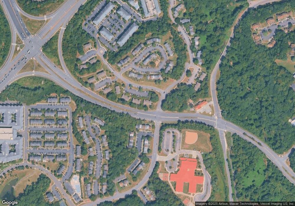 2105 Old Landing Way unit 17-3, Woodbridge, VA 22191 - photo 1