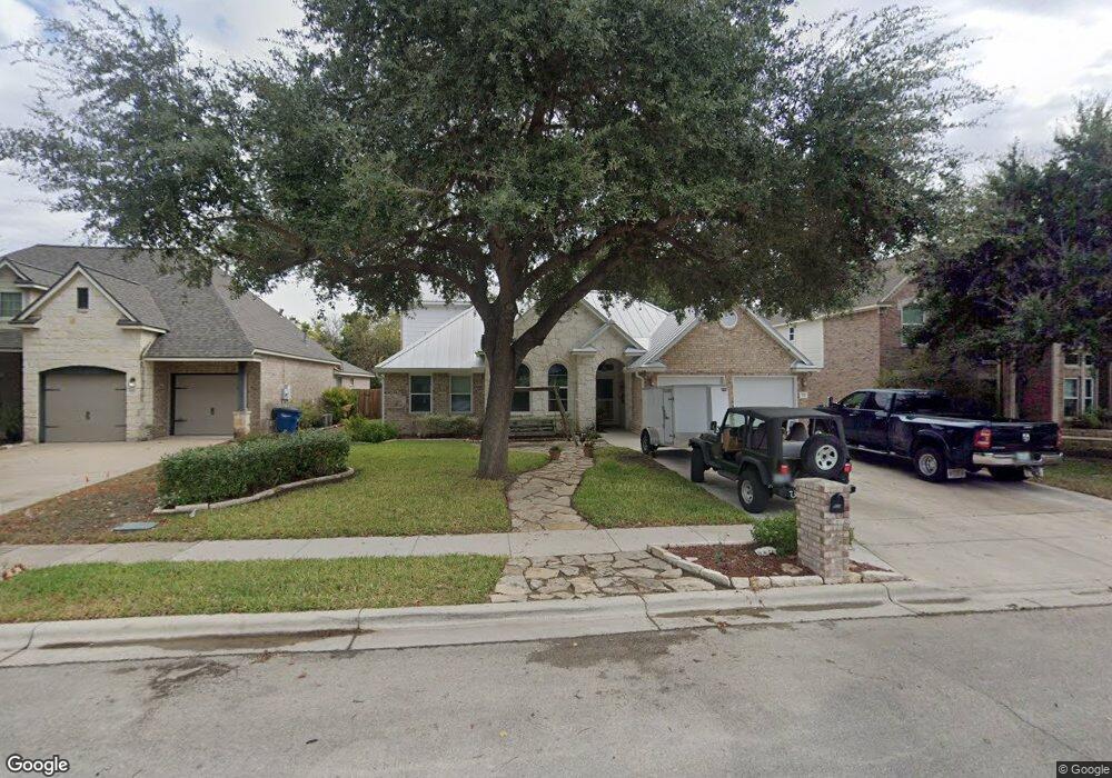 926 River Terrace, New Braunfels, TX 78130 - photo 1