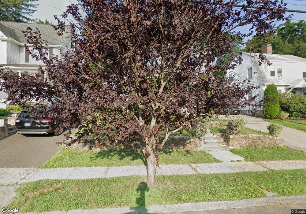 214 Knickerbocker Ave, Stamford, CT 06907 - photo 1