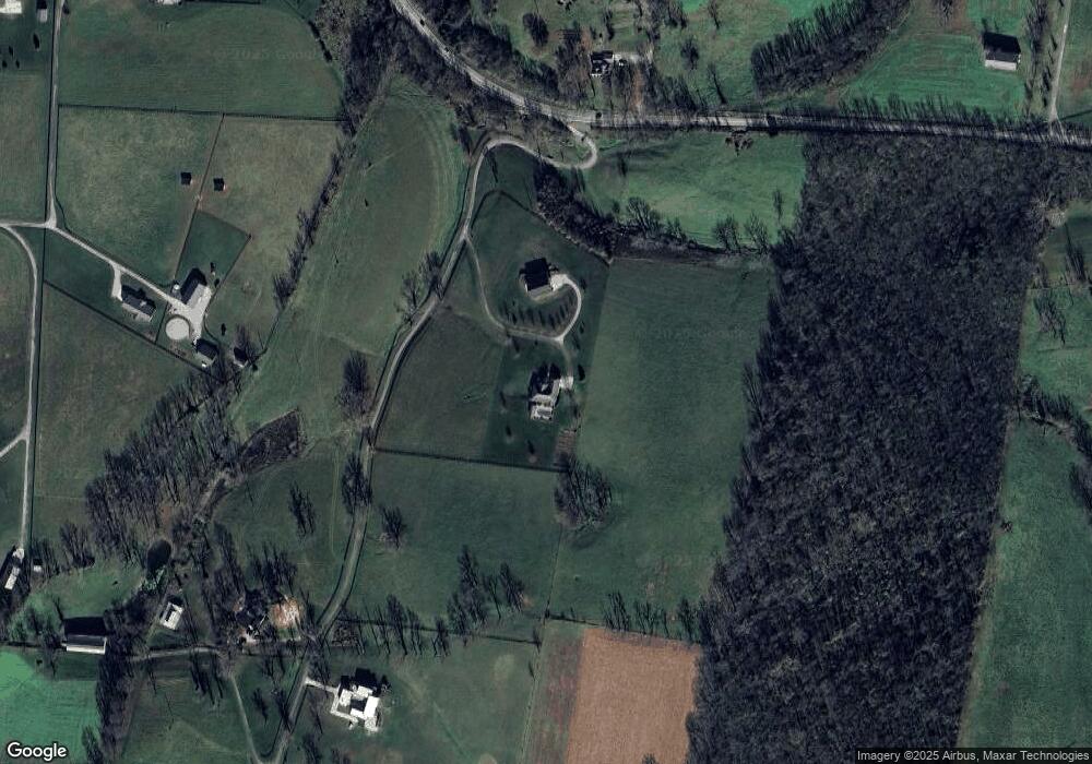 895 Elkhorn Hills Ln, Frankfort, KY 40601 - photo 1