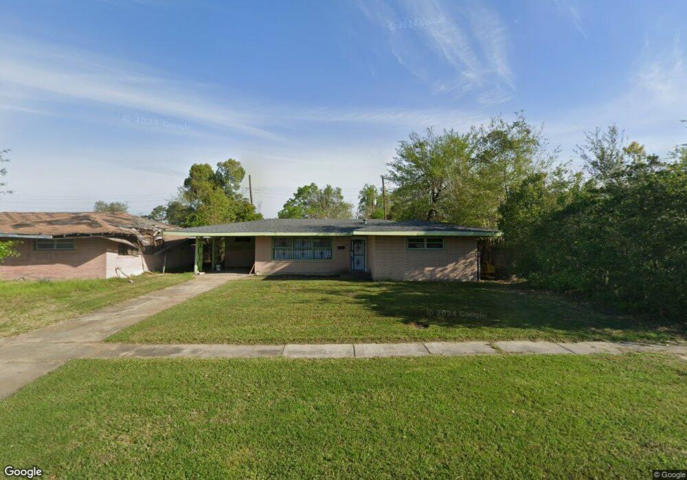 3305 S General Wainwright Dr, Lake Charles, LA 70615 - photo 1