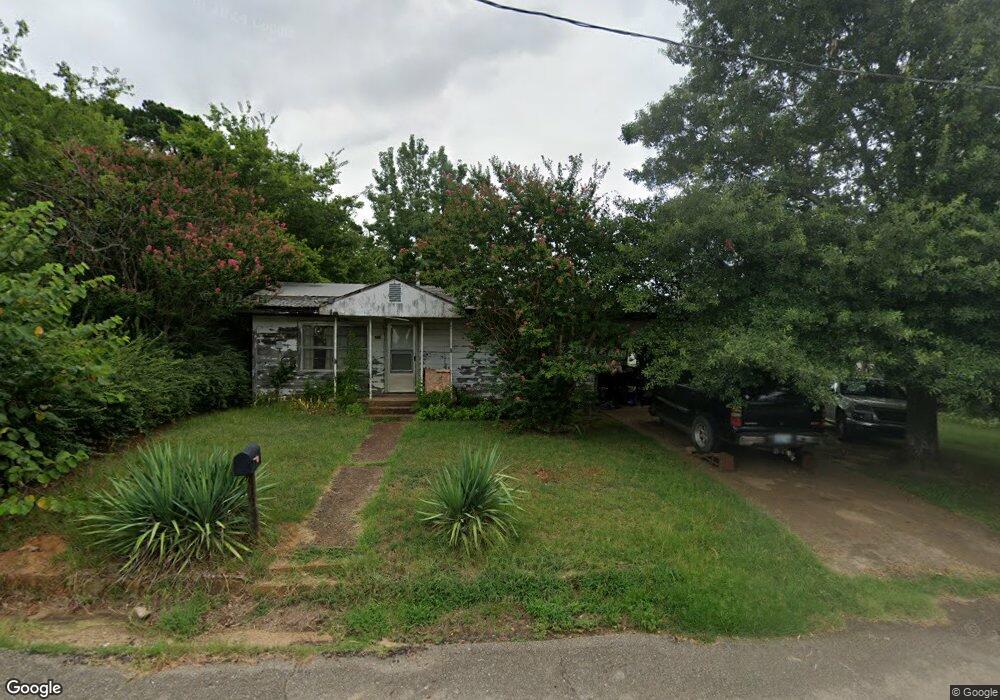 404 N J St, Hugo, OK 74743 - photo 1