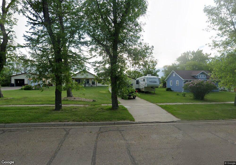 118 Walnut St, Turtle Lake, ND 58575 - photo 1