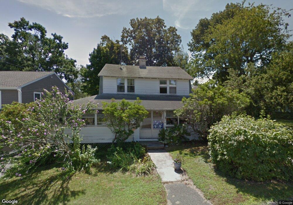 22 Sea Breeze Ave, Niantic, CT 06357 - photo 1