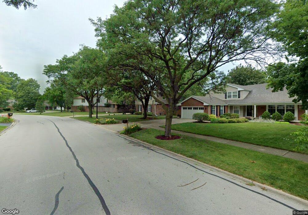 1641 Apache Dr, Naperville, IL 60563 - photo 1