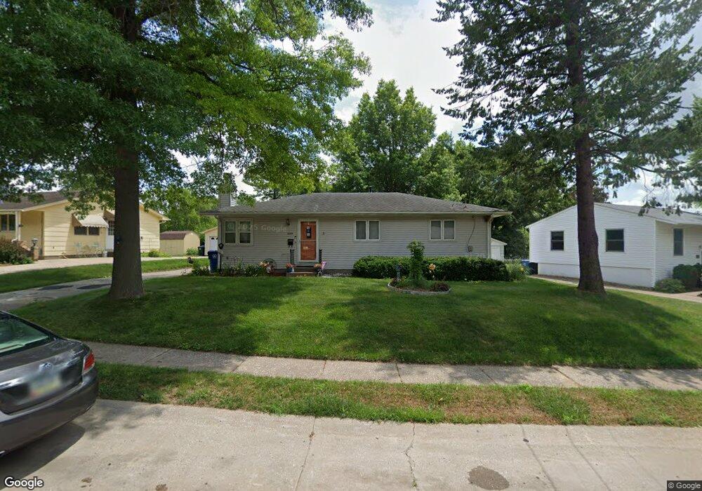 3237 W 13th St, Davenport, IA 52804 - photo 1