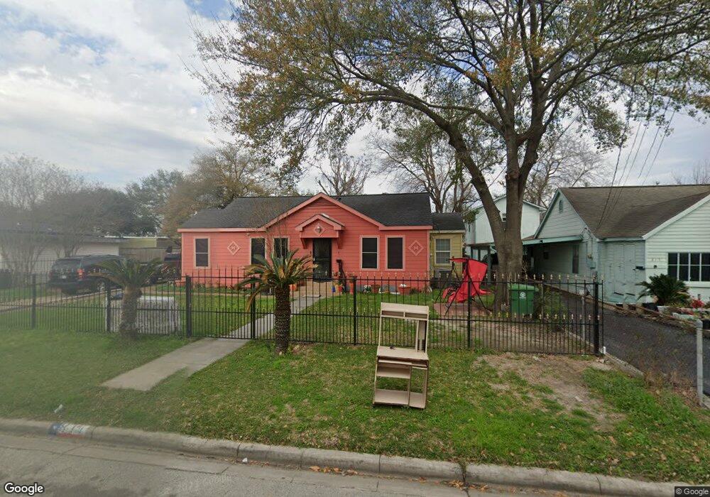 811 Canadian St, Houston, TX 77009 - photo 1