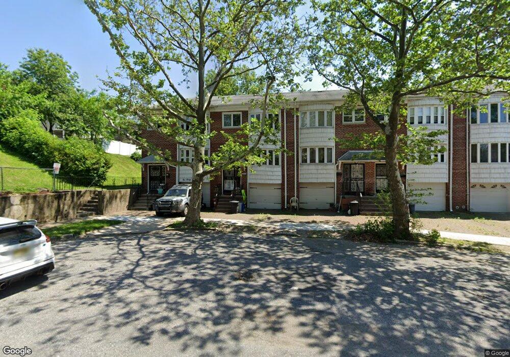 144-16 15th Rd, Whitestone, NY 11357 - photo 1