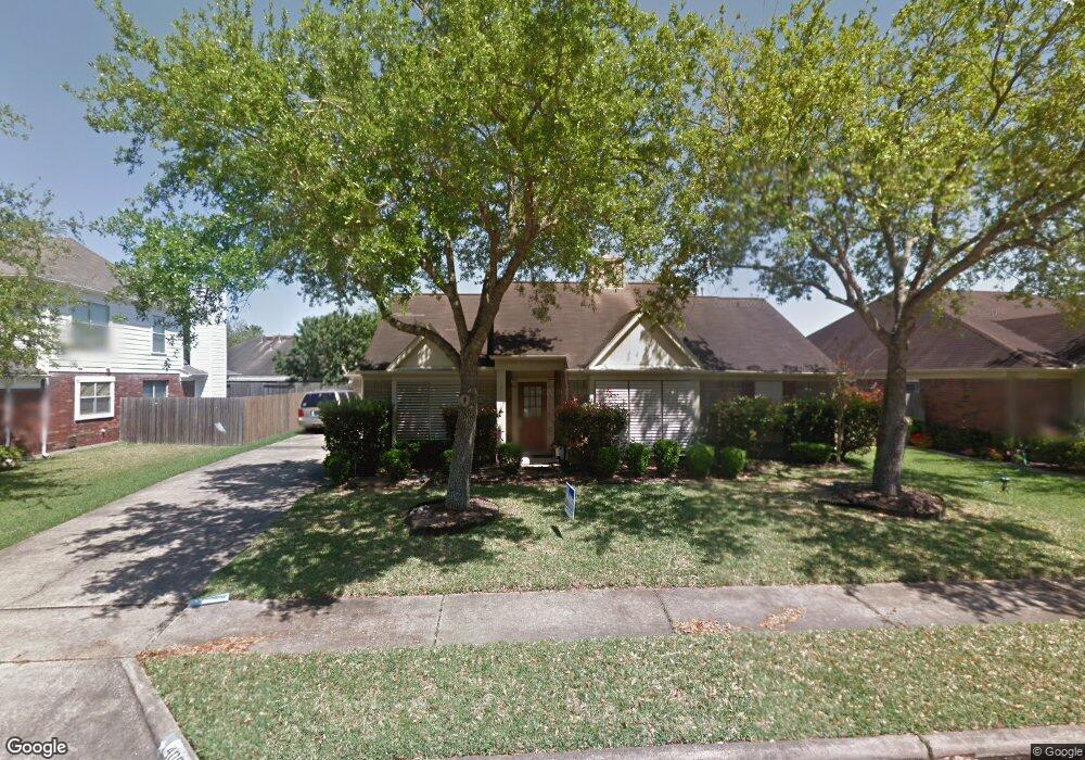 4007 Hazelwood Dr, Pearland, TX 77584 - photo 1