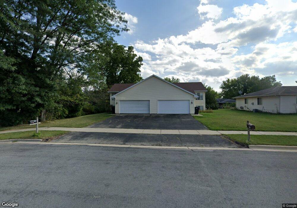 207 Division St unit 209, Brooklyn, WI 53521 - photo 1