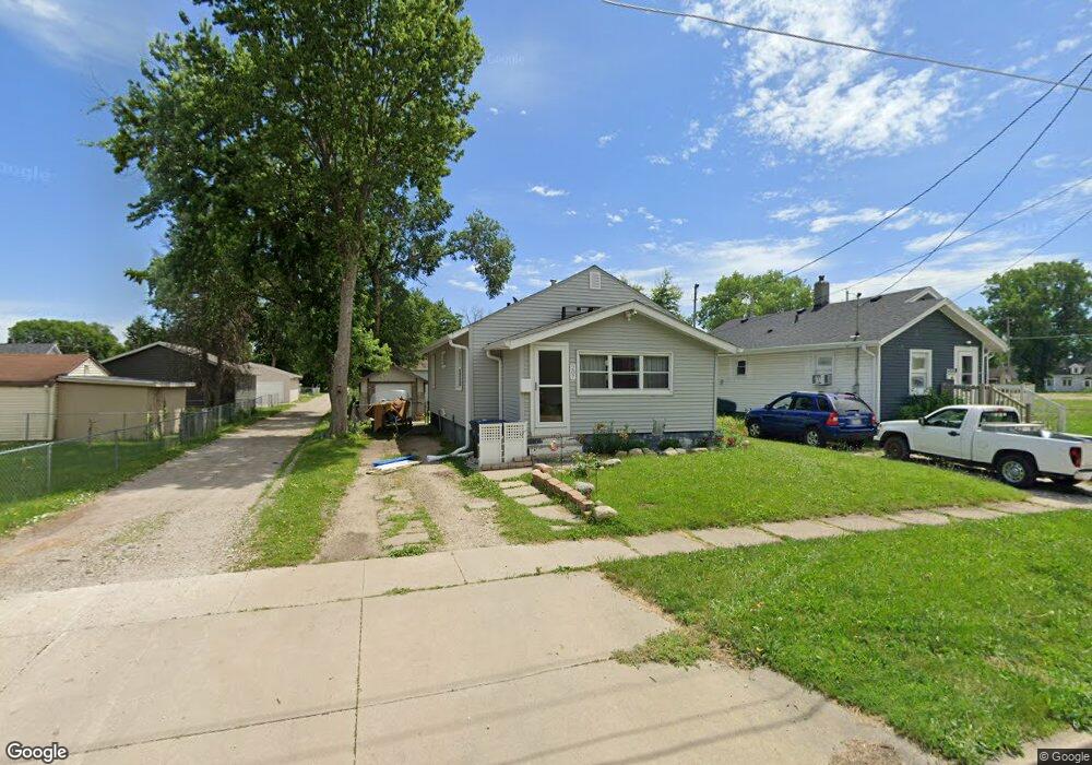 207 E 28th St, Des Moines, IA 50317 - photo 1