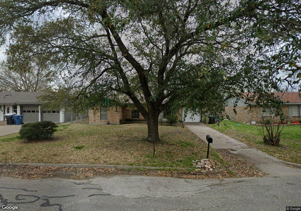1204 S Benton St, Corsicana, TX 75110 - photo 1