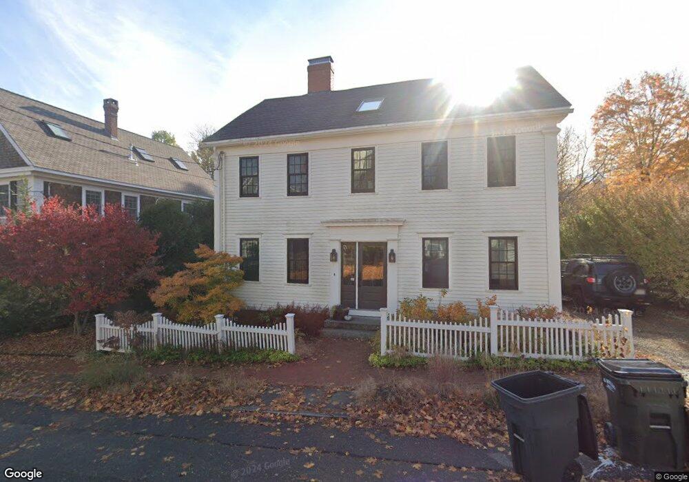 21 Ashland St, Newburyport, MA 01950 - photo 1