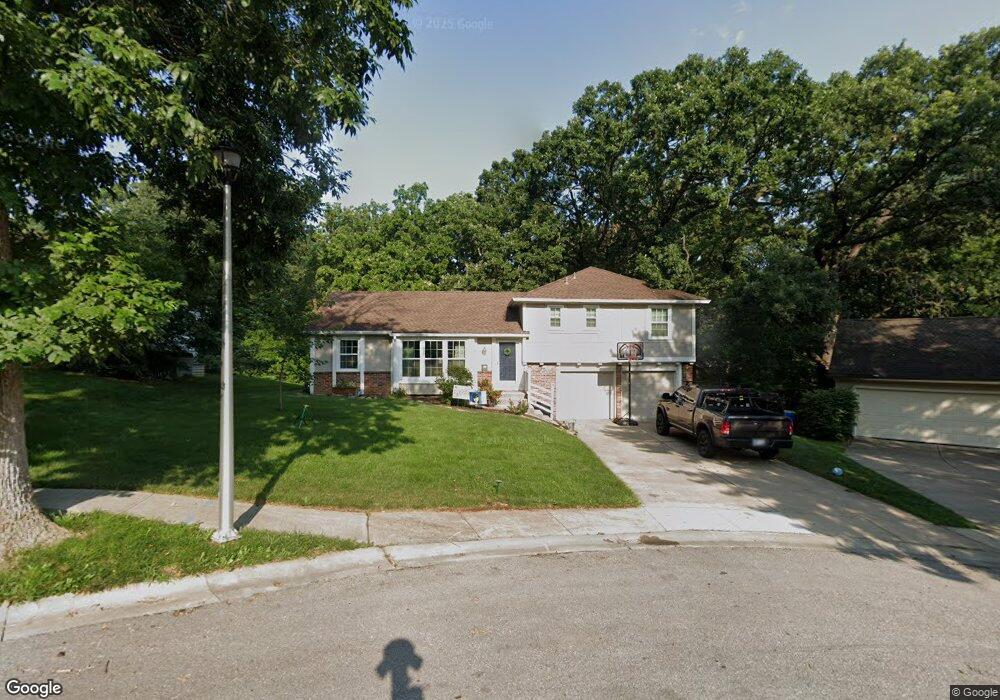 6742 Wedd St, Shawnee, KS 66203 - photo 1