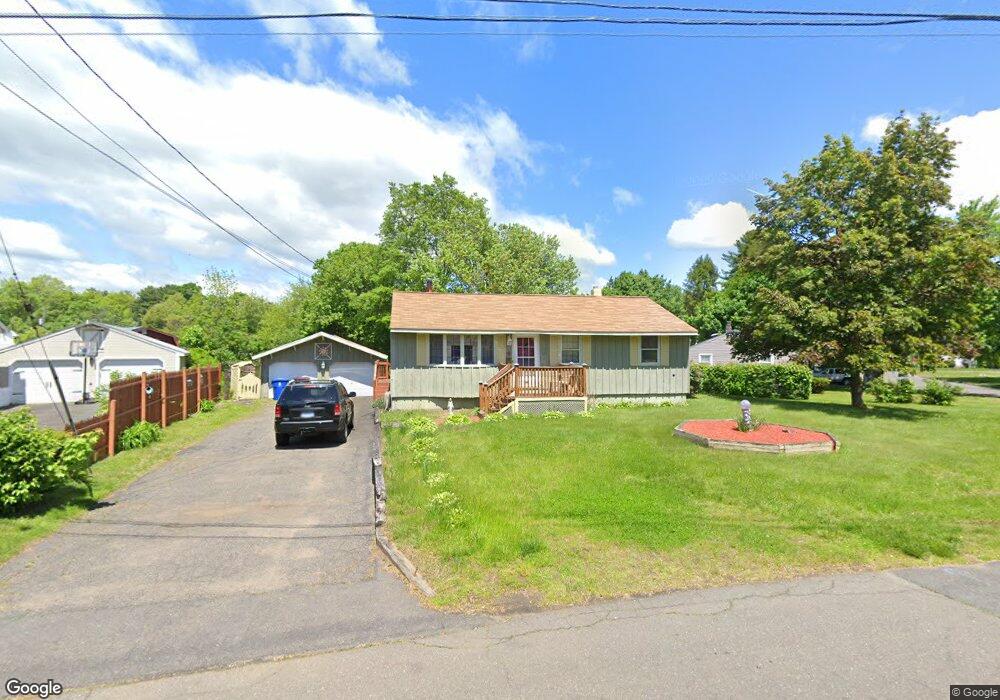 4 Mohawk Dr, Unionville, CT 06085 - photo 1